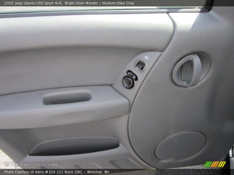 Bright Silver Metallic / Medium Slate Gray 2005 Jeep Liberty CRD Sport 4x4