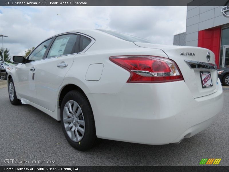Pearl White / Charcoal 2013 Nissan Altima 2.5 S