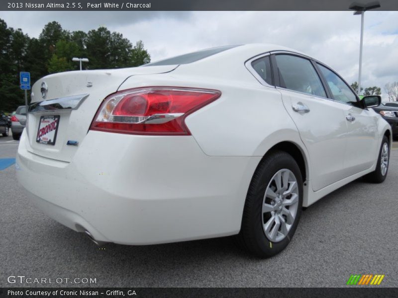 Pearl White / Charcoal 2013 Nissan Altima 2.5 S