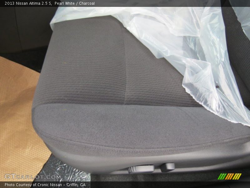 Pearl White / Charcoal 2013 Nissan Altima 2.5 S