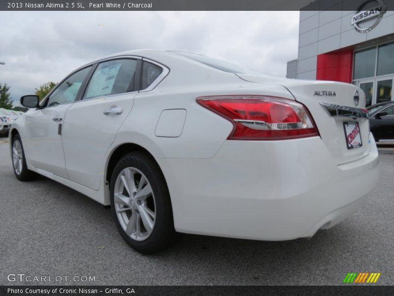 Pearl White / Charcoal 2013 Nissan Altima 2.5 SL
