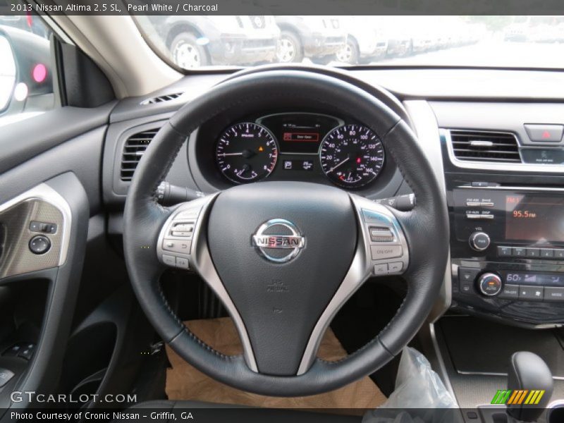  2013 Altima 2.5 SL Steering Wheel