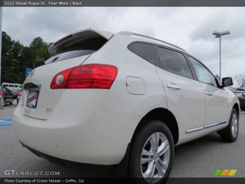 Pearl White / Black 2012 Nissan Rogue SV