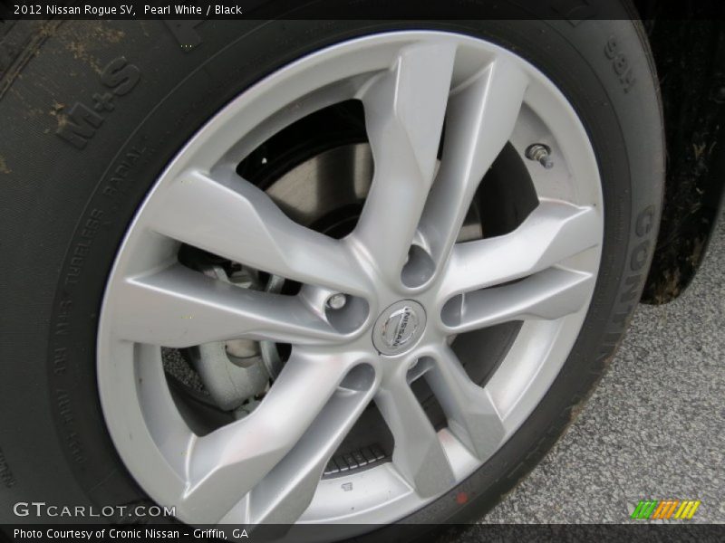 Pearl White / Black 2012 Nissan Rogue SV