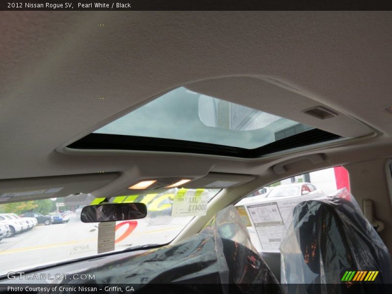 Pearl White / Black 2012 Nissan Rogue SV