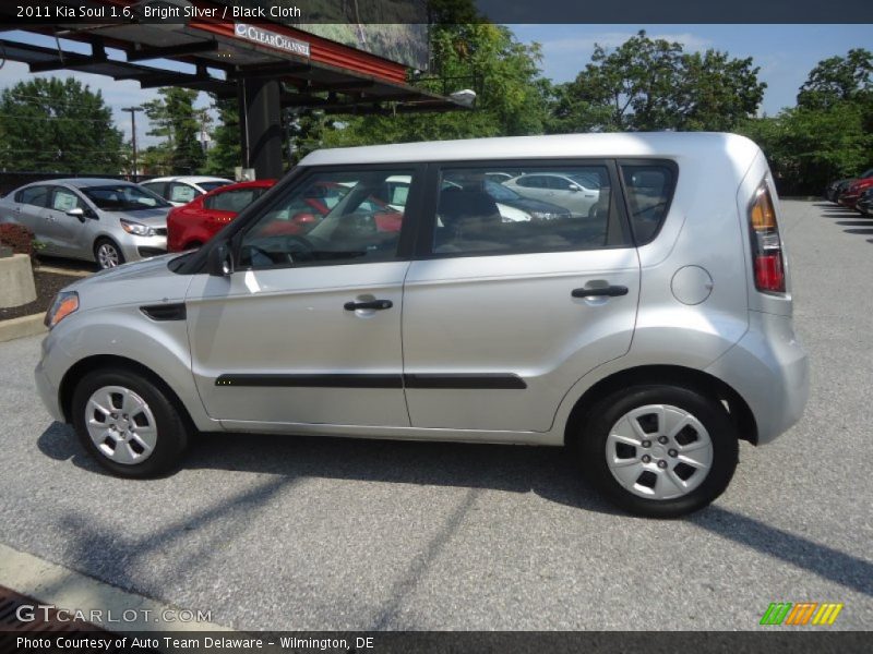 Bright Silver / Black Cloth 2011 Kia Soul 1.6