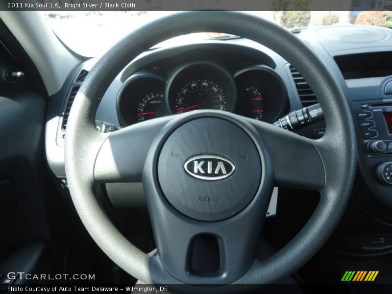 Bright Silver / Black Cloth 2011 Kia Soul 1.6