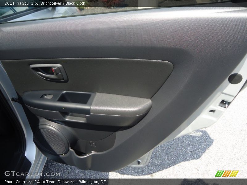 Bright Silver / Black Cloth 2011 Kia Soul 1.6