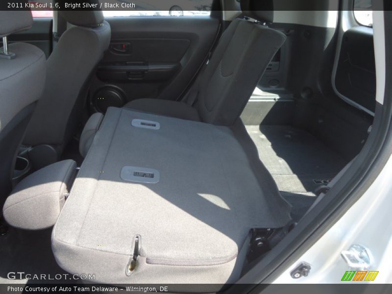 Bright Silver / Black Cloth 2011 Kia Soul 1.6