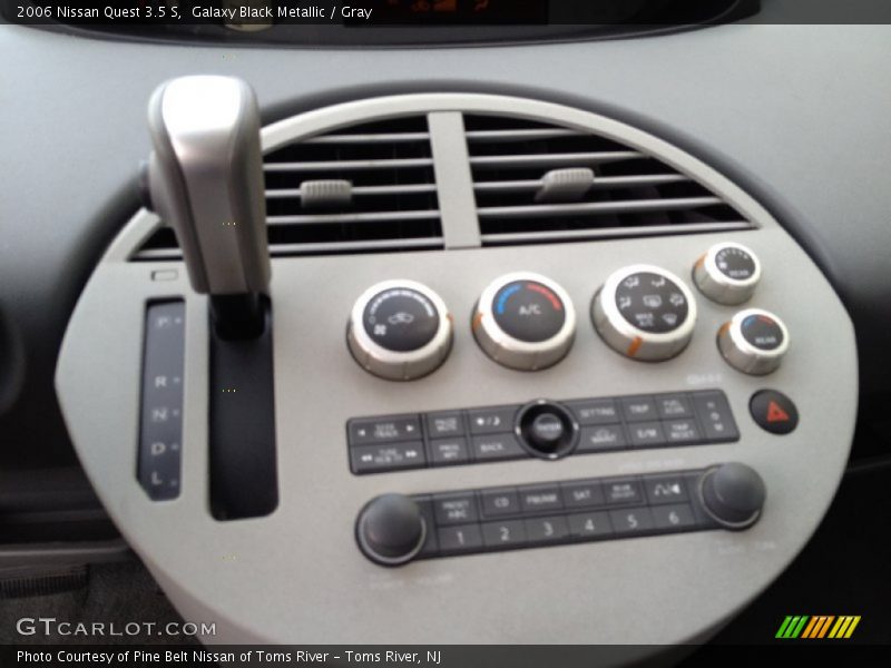Galaxy Black Metallic / Gray 2006 Nissan Quest 3.5 S