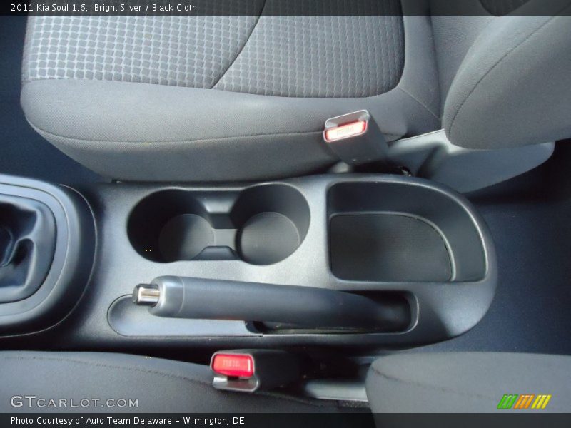 Bright Silver / Black Cloth 2011 Kia Soul 1.6