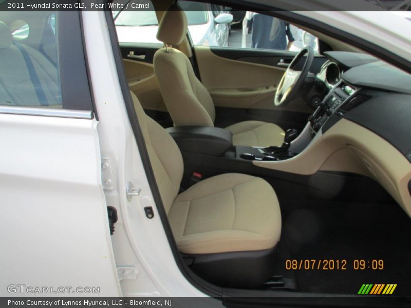 Pearl White / Camel 2011 Hyundai Sonata GLS