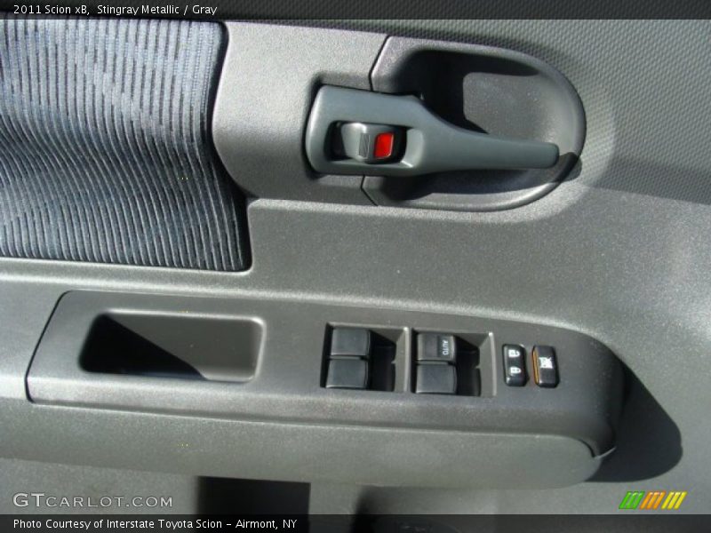 Stingray Metallic / Gray 2011 Scion xB
