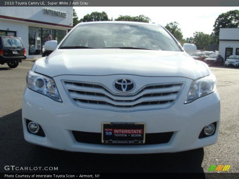 Super White / Ash Gray 2010 Toyota Camry LE