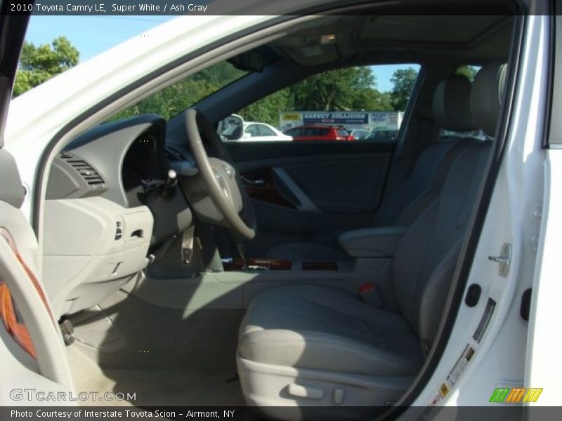Super White / Ash Gray 2010 Toyota Camry LE
