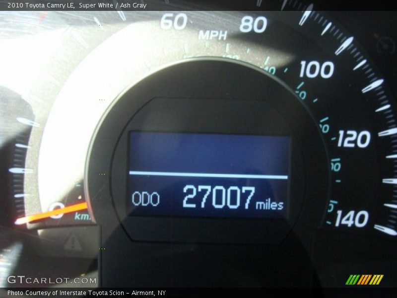 Super White / Ash Gray 2010 Toyota Camry LE