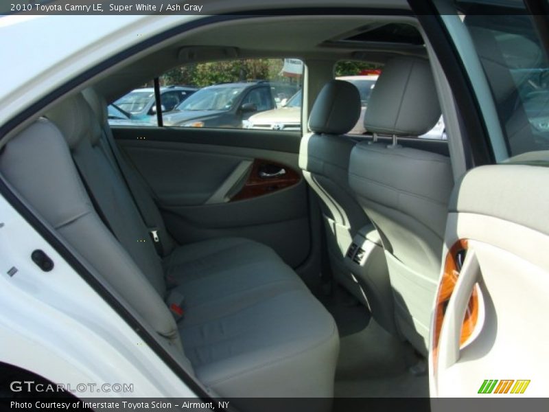 Super White / Ash Gray 2010 Toyota Camry LE