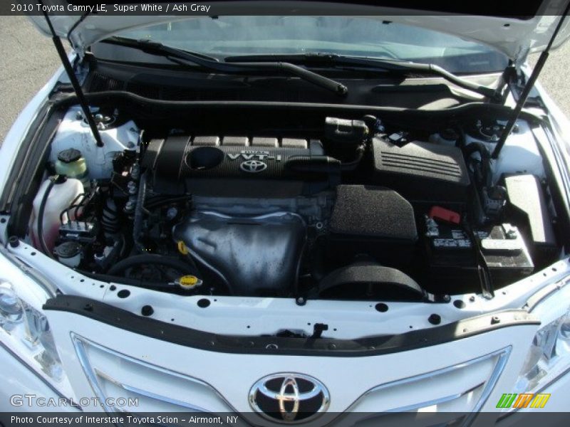 Super White / Ash Gray 2010 Toyota Camry LE