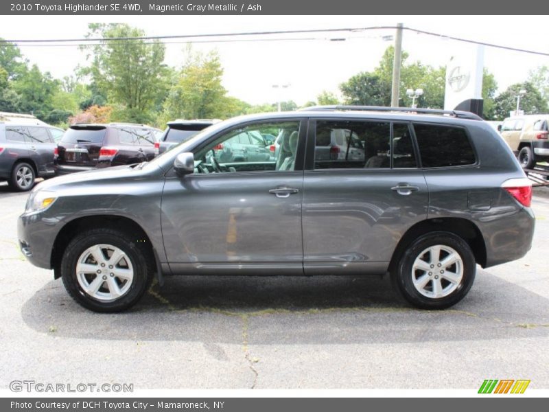 Magnetic Gray Metallic / Ash 2010 Toyota Highlander SE 4WD