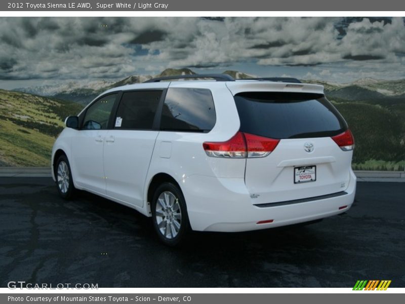 Super White / Light Gray 2012 Toyota Sienna LE AWD