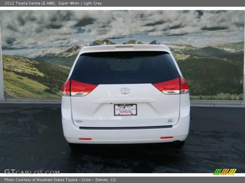 Super White / Light Gray 2012 Toyota Sienna LE AWD