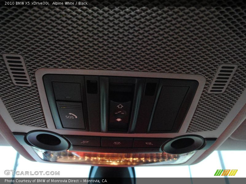 Alpine White / Black 2010 BMW X5 xDrive30i