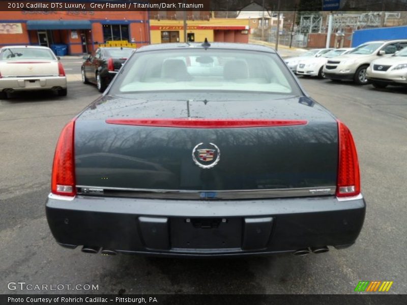 Grey Flannel / Titanium/Dark Titanium 2010 Cadillac DTS Luxury