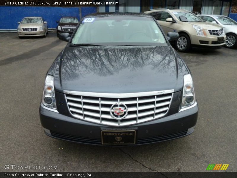 Grey Flannel / Titanium/Dark Titanium 2010 Cadillac DTS Luxury