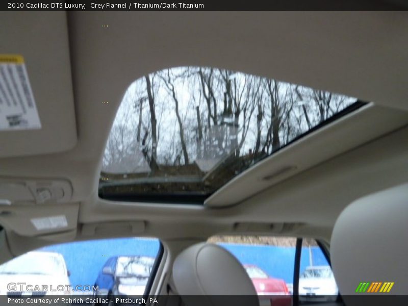 Grey Flannel / Titanium/Dark Titanium 2010 Cadillac DTS Luxury