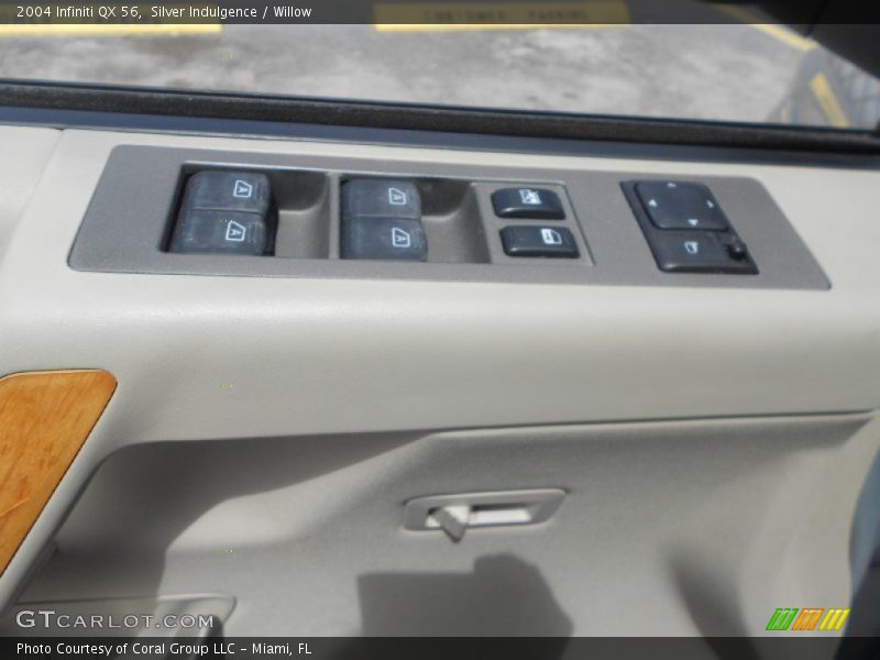 Silver Indulgence / Willow 2004 Infiniti QX 56