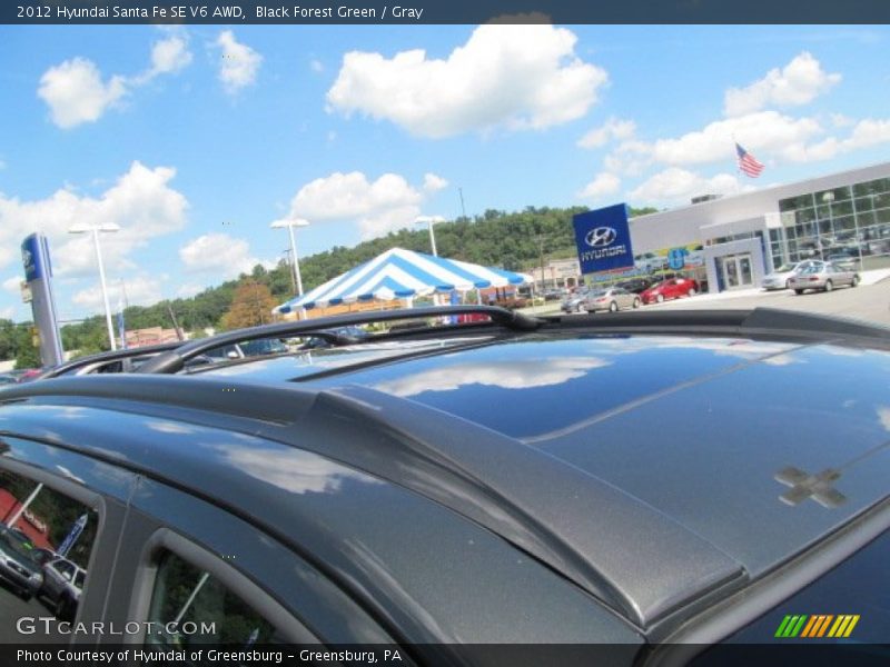 Black Forest Green / Gray 2012 Hyundai Santa Fe SE V6 AWD