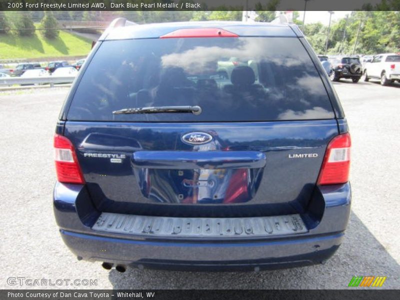 Dark Blue Pearl Metallic / Black 2005 Ford Freestyle Limited AWD