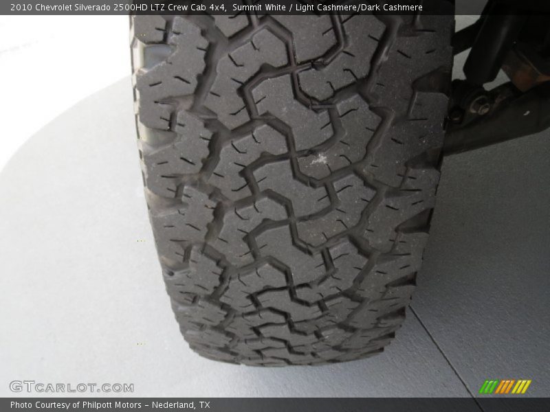 Summit White / Light Cashmere/Dark Cashmere 2010 Chevrolet Silverado 2500HD LTZ Crew Cab 4x4