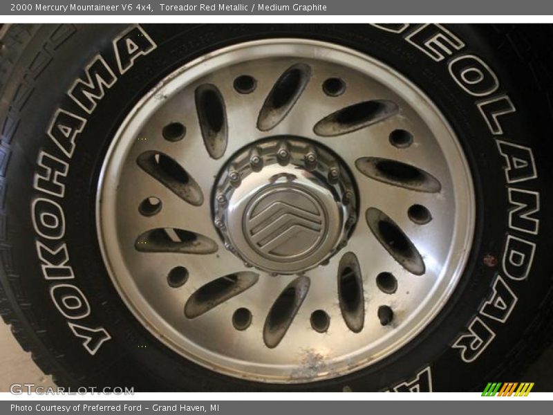 Toreador Red Metallic / Medium Graphite 2000 Mercury Mountaineer V6 4x4