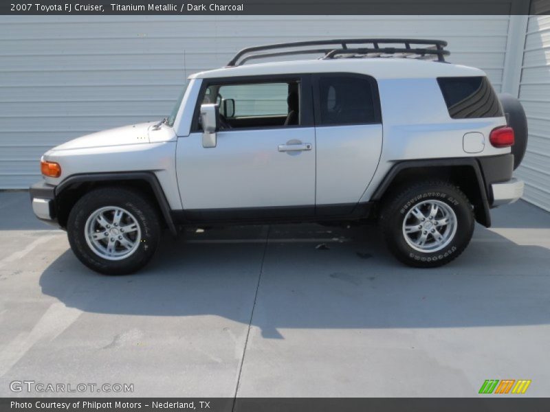 Titanium Metallic / Dark Charcoal 2007 Toyota FJ Cruiser