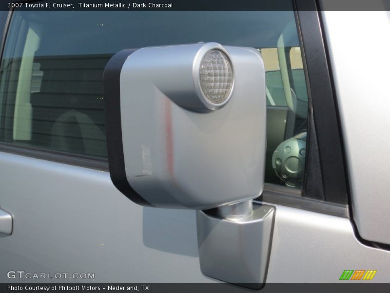 Titanium Metallic / Dark Charcoal 2007 Toyota FJ Cruiser
