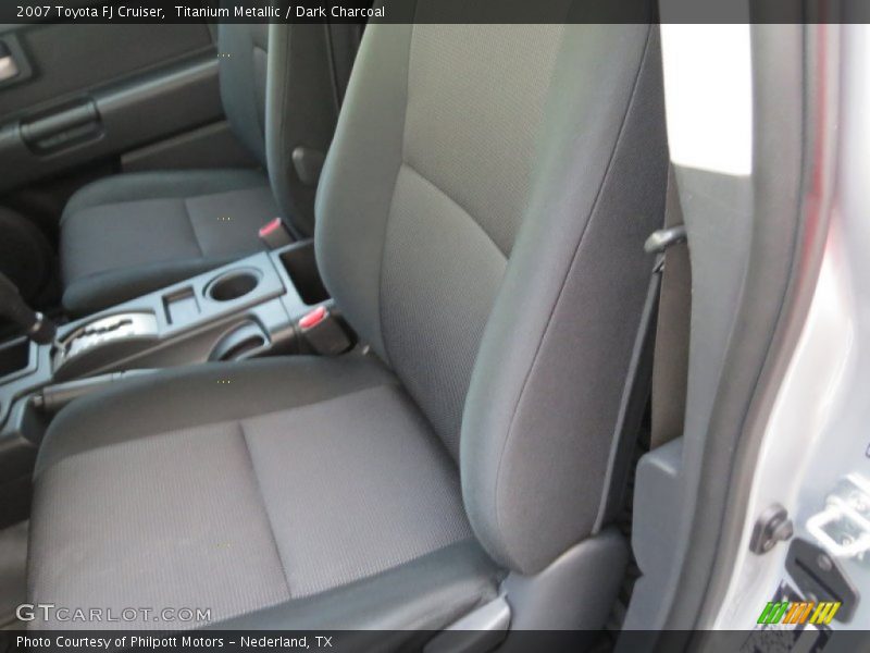 Titanium Metallic / Dark Charcoal 2007 Toyota FJ Cruiser