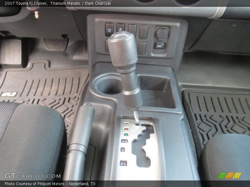 Titanium Metallic / Dark Charcoal 2007 Toyota FJ Cruiser
