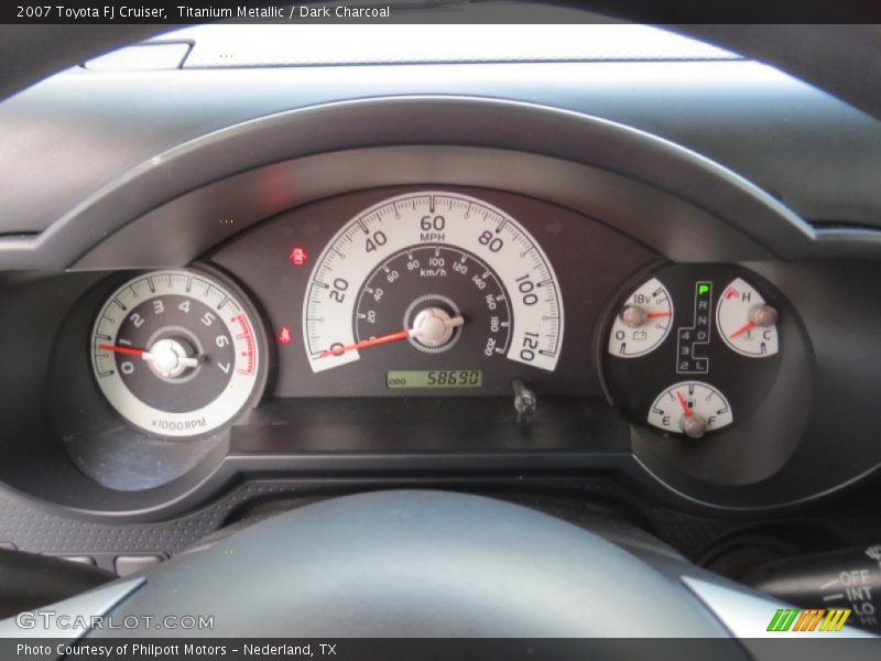 Titanium Metallic / Dark Charcoal 2007 Toyota FJ Cruiser