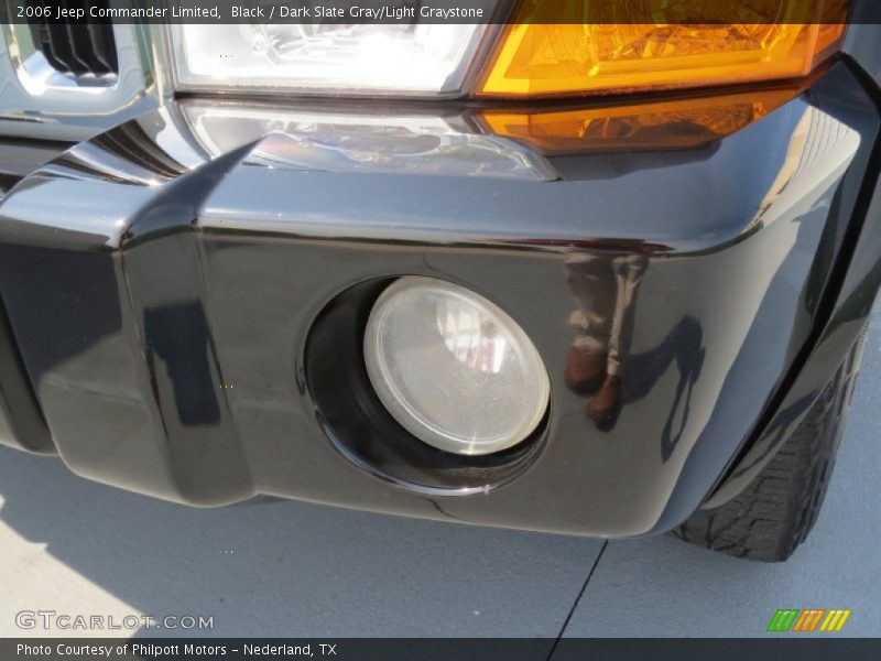 Black / Dark Slate Gray/Light Graystone 2006 Jeep Commander Limited