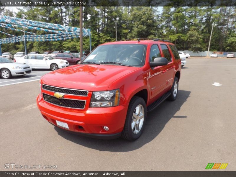 Front 3/4 View of 2013 Tahoe LT