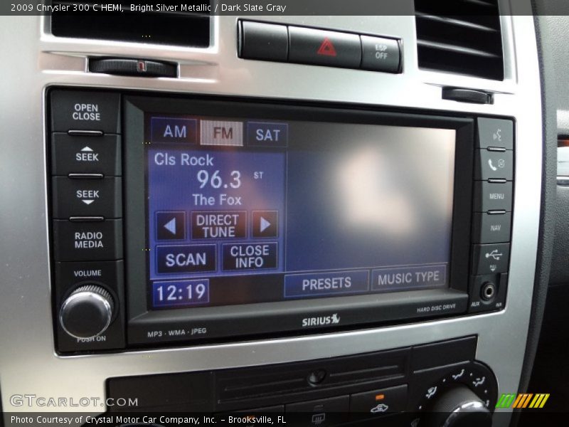 Bright Silver Metallic / Dark Slate Gray 2009 Chrysler 300 C HEMI