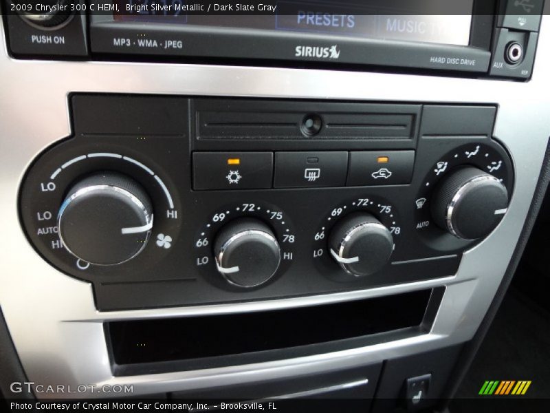 Bright Silver Metallic / Dark Slate Gray 2009 Chrysler 300 C HEMI