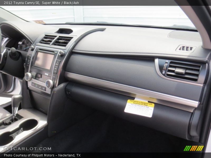 Super White / Black/Ash 2012 Toyota Camry SE