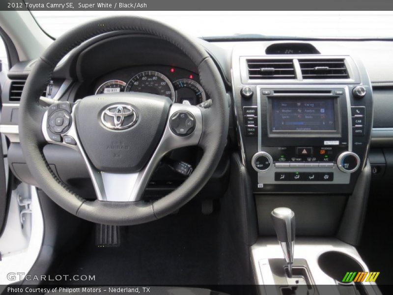 Super White / Black/Ash 2012 Toyota Camry SE