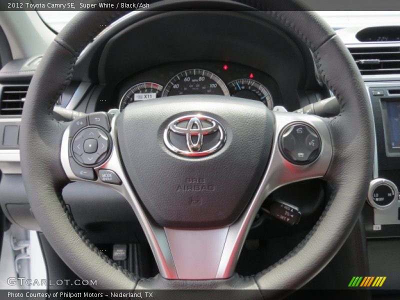 Super White / Black/Ash 2012 Toyota Camry SE