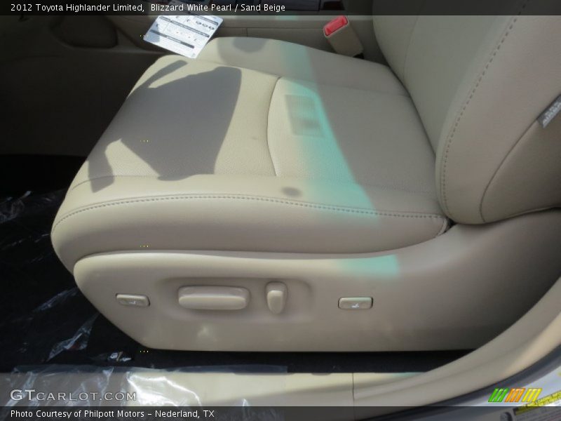 Blizzard White Pearl / Sand Beige 2012 Toyota Highlander Limited