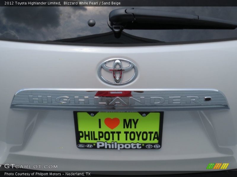 Blizzard White Pearl / Sand Beige 2012 Toyota Highlander Limited