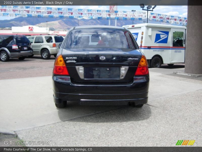 Black Onyx / Gray 2002 Suzuki Aerio S Sedan
