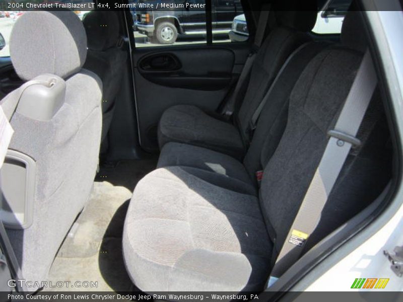 Summit White / Medium Pewter 2004 Chevrolet TrailBlazer LT 4x4